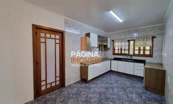 Imagem 7: Página 1 Imóveis anuncia excelente casa sobrado com 04 dormitórios, sendo 01 suíte, no bai