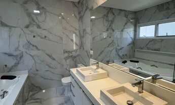 Imagem 5: Casa para aluguel possui 380 metros quadrados com 5 quartos