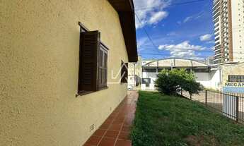 Imagem 3: CASA COM 3 DORMITORIOS PROXIMO AO MERCADO SCOTA