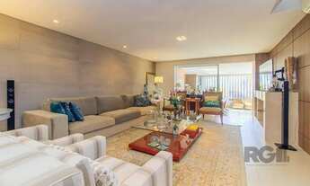 Imagem 2: Casa com 4 dormitórios, 3 vagas no bairro Santo Antônio