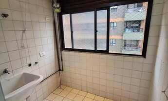 Imagem 7: Apartamento com Varanda e Móveis Planejados no Pacific Towers Alphaville