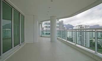 Imagem 7: Apartamento de 402 metros quadrados no bairro Península com 4 quartos