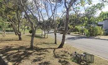 Imagem 4: Casa de condomínio para venda tem 406 metros quadrados com 5 quartos