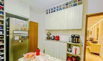 Imagem 5: Sobrado para venda possui 375 metros quadrados com 3 quartos em Cidade Mãe do Céu - São Pa