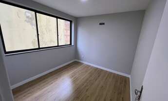 Imagem 6: Apartamento para venda com 2 quartos e garagem escriturada no Centro Histórico - Porto Ale