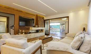 Imagem 3: Casa de condomínio para venda possui 292 metros quadrados com 3 quartos