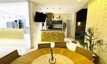 Imagem 3: Sobrado para venda tem 350 metros quadrados com 5 quartos