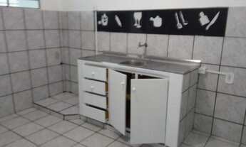 Imagem 2: Alugo casa no Parque 10, em Manaus com 3 quartos(1 suíte), piscina