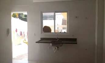 Imagem 2: Casa com 04 cômodos e garagem para locação em Guaianases