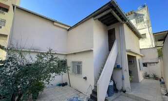 Imagem 2: Casa de fundos independente com quintal