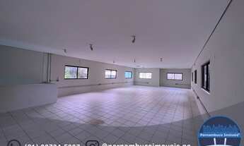 Imagem 2: Sobrado para aluguel tem 340 metros quadrados com 4 quartos em Poço - Recife - PE