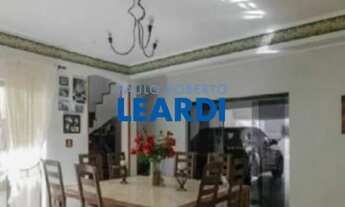 Imagem: SOBRADO - PARQUE BANDEIRANTE - SP