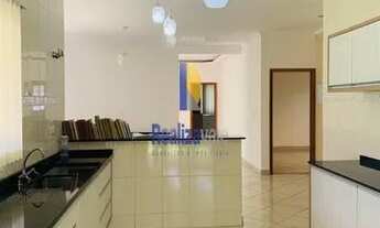 Imagem 2: Casa para aluguel com 198 metros quadrados com 3 quartos em Loteamento Villa Branca - Jaca