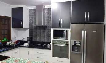 Imagem 6: * ATENÇÃO ALUGO BELÍSSIMA CASA C/ ÁREA GOURMET R$ 6.500,00 *