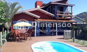 Imagem: Casa a Venda de 3 dormitórios ( 1 suíte)