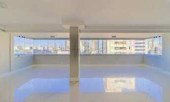 Imagem 2: Cobertura duplex com piscina e churrasqueira na Aclimação