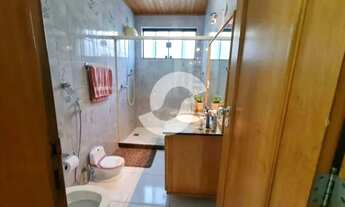 Imagem 3: Casa para venda possui 384 metros quadrados com 4 quartos em Itaipu - Niterói - RJ