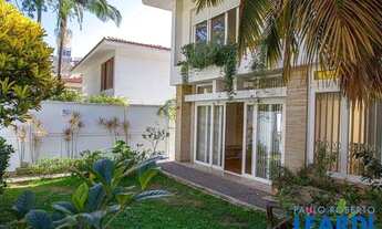 Imagem 2: CASA ASSOBRADADA - PERDIZES - SP