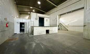 Imagem: Galpão c/ Doca e 2 Câmaras Frias 400m²