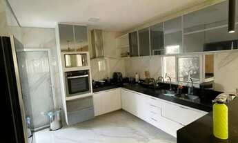 Imagem 6: Sobrado para aluguel possui 230 metros quadrados com 3 quartos em Cidade Alpha - Eusébio