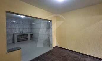 Imagem 5: Casa com quarto, sala, cozinha, banheiro, área de serviço, 1 vaga