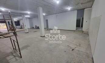 Imagem 3: Loja para alugar por R$ 5.000,00/mês - Santa Mônica - Uberlândia/MG