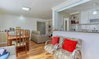 Imagem 5: Casa térrea em condomínio, semi mobiliada, com churrasqueira e amplo ático!