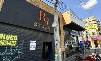 Imagem: Loja na rua Santa Cruz de esquina com Av