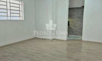 Imagem 2: Salão comercial de esquina com area total de aprox. 50m², 2 banheiros e 01 copa