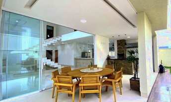 Imagem 4: Sobrado para venda tem 350 metros quadrados com 5 quartos