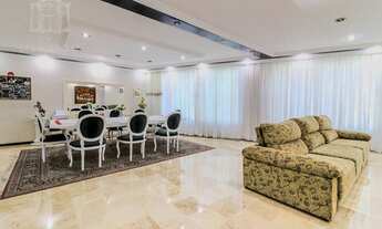 Imagem 4: Casa com 4 suítes, em Rua Tranquila, próxima da Av. Sumaré