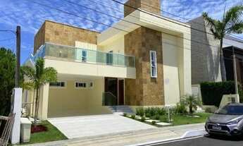 Imagem 2: Casa de condomínio para venda possui 250 metros quadrados com 4 quartos