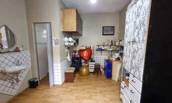 Imagem 7: Excelente Sobrado com piscina, churrasqueira, 3 quartos, 1 suíte, hidromassagem, vaga para