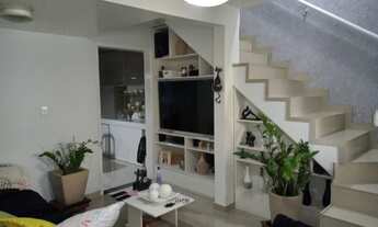 Imagem 2: Casa duplex próximo a rua da feirinha Rio das Ostras com 2 quartos