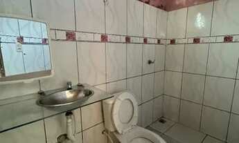 Imagem 3: Aluga-se Casa no Centenário com 2 quartos, piscina, sala e cozinha americana