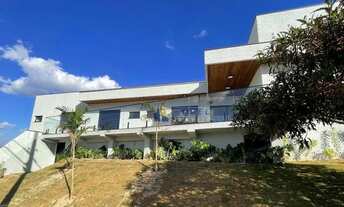 Imagem 2: CASA TÉRREA NOVA à VENDA com 3 Suítes, Piscina, Varanda nas Suítes no Condomínio Euroville