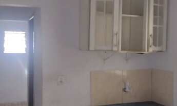 Imagem 5: Aluga-se barraco de fundos com 3comodos...entrada independente na quadra 01