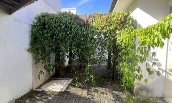 Imagem 2: Casa linear filé no Vale dos Cristais c/ 2 quartos, send 1suíte, 3brs, 1vg, amrs plnjds, q