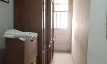 Imagem 2: Apartamento para venda tem 70 metros quadrados com 2 quartos em Copacabana - Rio de Janeir