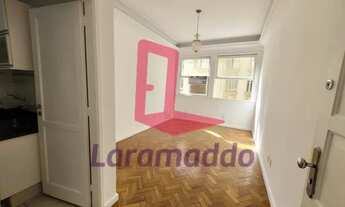 Imagem 2: Quadríssima da praia, vista lateral para o mar da sala e dos quartos