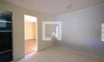 Imagem 2: Casa para Aluguel - Boqueirão, 2 Quartos, 100 m2