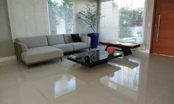 Imagem 2: Casa Filé no Vale dos Cristais c/ 5qts, send 4suítes, 5brs, 4vgs, amrs plnjds, vrnd, piscn