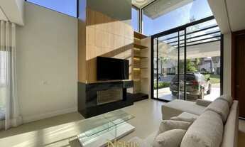 Imagem 4: Magnifica Casa em condomínio próximo d praia com 4 suítes frente lago em Torres