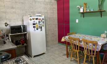 Imagem 5: Quarto individual para mulher