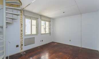 Imagem 3: Cobertura duplex de frente com amplo terraço na Cidade Baixa