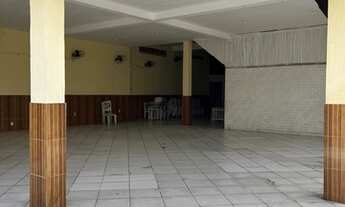 Imagem 2: Alugo galpão Galpão / depósito com aluguel por R$4.000 /mês