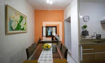 Imagem 2: Casa para Aluguel - Conjunto Residencial Jose Bonifacio, 3 Quartos, 169 m2