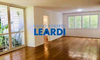 Imagem: CASA ASSOBRADADA - JARDIM LUZITÂNIA - SP