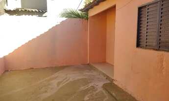 Imagem 2: Riacho fundo 2 Qn 5b, casa 2 qtos, garagem 1 carro, forro pvc, próximo ao balão do recanto