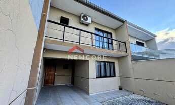 Imagem: Sobrado em Rua Nelson Foggiatto - Costeira